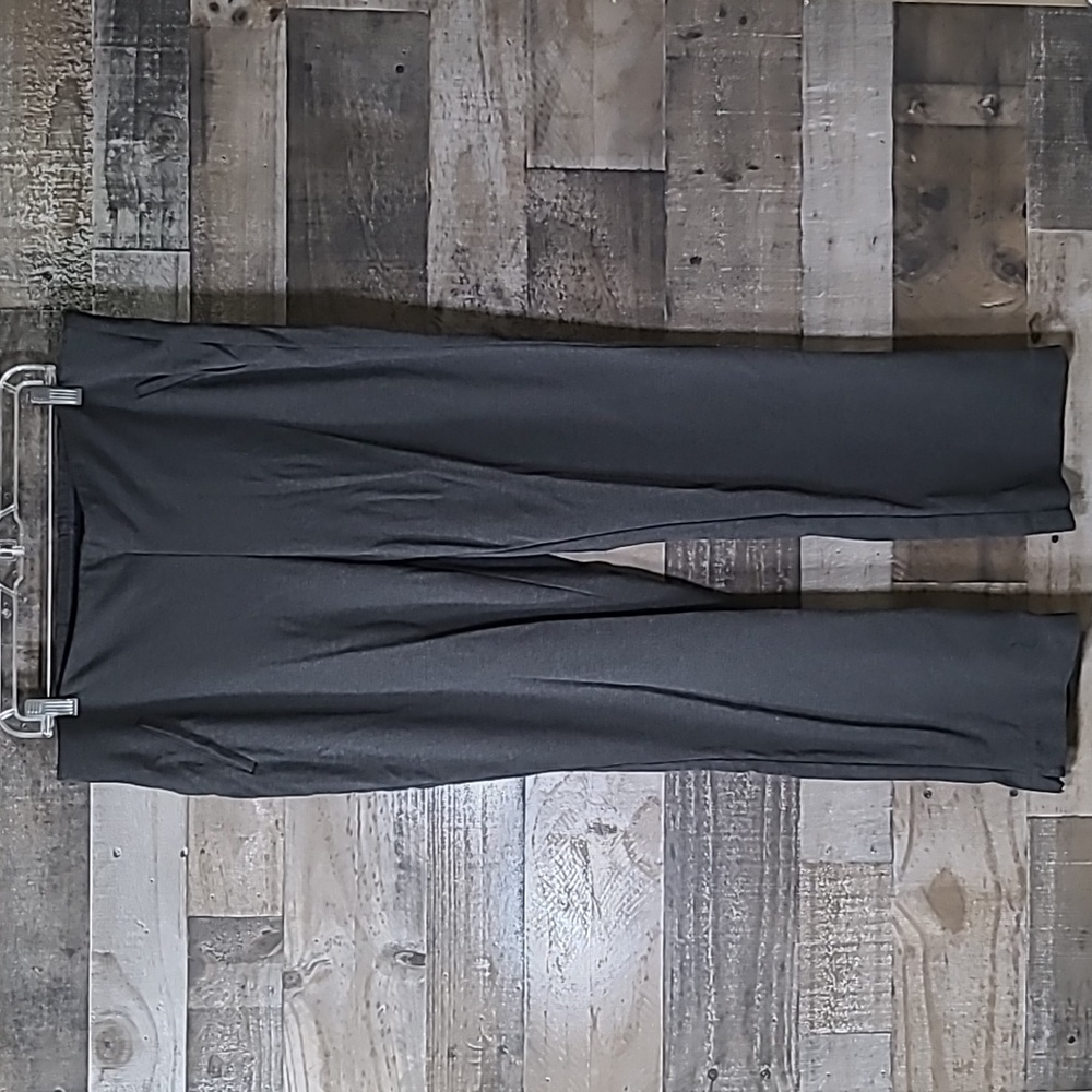 Chicos Fabulously Slimming Pants Pull On Gray Flat Front 2.5